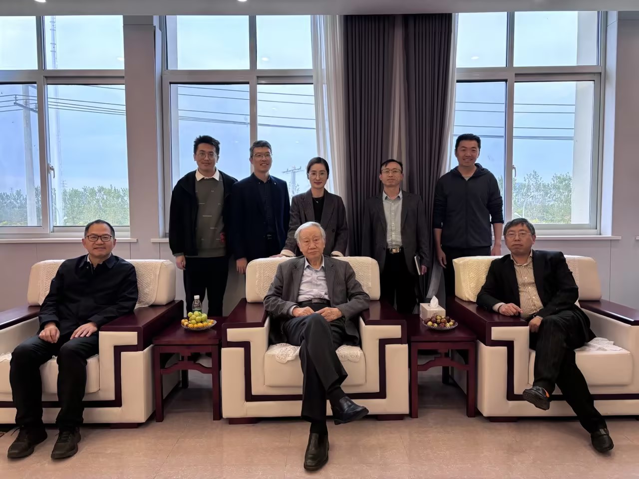 鸿儒之姿??引领华纳——?张礼和院士亲至华纳生物指导工作